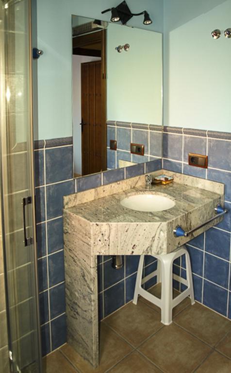 Apartamentos Rurales El Calama Zarza De Granadilla Værelse billede