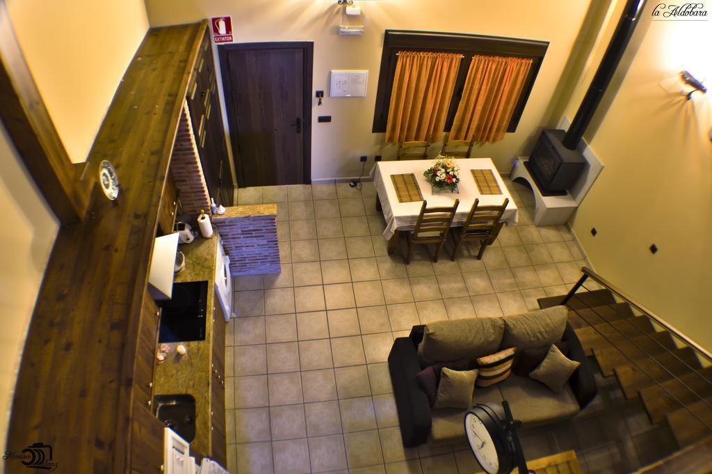 Apartamentos Rurales El Calama Zarza De Granadilla Eksteriør billede