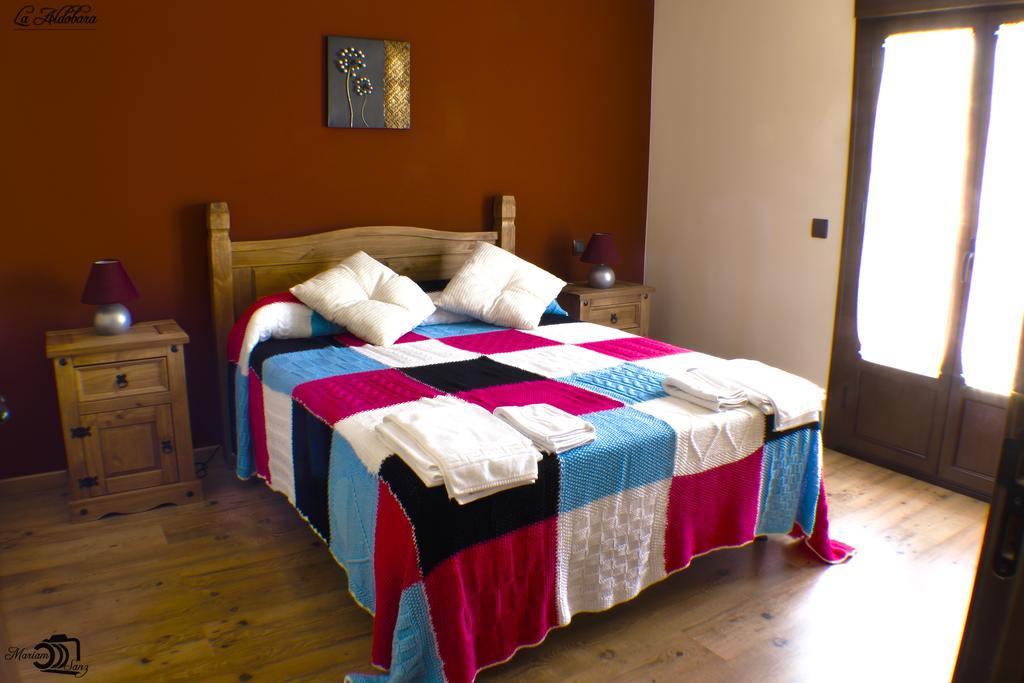 Apartamentos Rurales El Calama Zarza De Granadilla Eksteriør billede